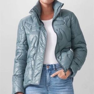 Universal Standard Josie Puffer Size M 18-20